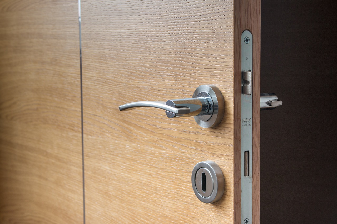 Comment renforcer la sécurité d’une porte ?